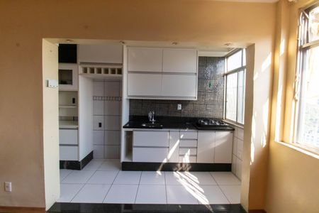 Apartamento para alugar com 52m², 2 quartos e 1 vaga Apartamento para alugar com 52m², 2 quartos e 1 vagaCozinha e Área de Serviço