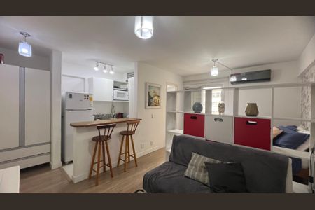 Studio à venda com 30m², 1 quarto e 1 vaga Studio à venda com 30m², 1 quarto e 1 vagaSala