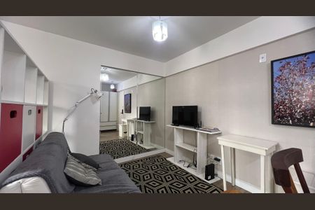 Studio à venda com 30m², 1 quarto e 1 vaga Studio à venda com 30m², 1 quarto e 1 vagaSala