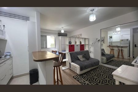 Studio à venda com 30m², 1 quarto e 1 vaga Studio à venda com 30m², 1 quarto e 1 vagaSala