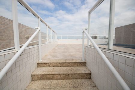 Apartamento para alugar com 67m², 2 quartos e 1 vaga Apartamento para alugar com 67m², 2 quartos e 1 vagaÁrea comum - Piscina