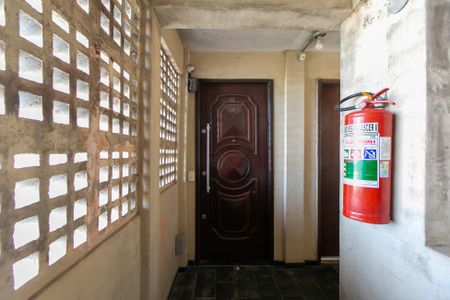 Apartamento à venda com 43m², 2 quartos e 1 vaga Apartamento à venda com 43m², 2 quartos e 1 vagaÁrea comum - Entrada