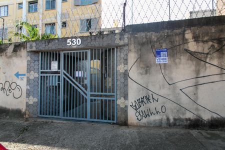 Apartamento à venda com 43m², 2 quartos e 1 vaga Apartamento à venda com 43m², 2 quartos e 1 vagaFachada