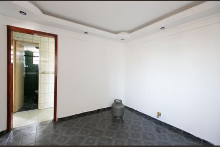 Apartamento à venda com 43m², 2 quartos e 1 vaga Apartamento à venda com 43m², 2 quartos e 1 vagaSala