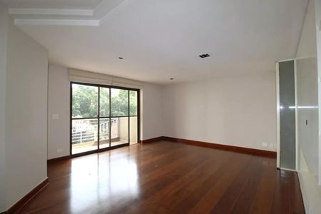 Apartamento à venda com 180m², 3 quartos e 3 vagasFoto 02