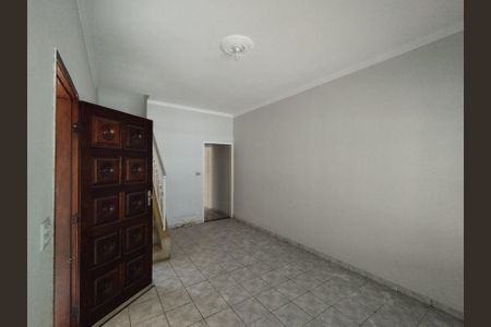 Casa à venda com 240m², 3 quartos e 2 vagas Casa à venda com 240m², 3 quartos e 2 vagasSala