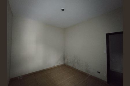 Casa à venda com 240m², 3 quartos e 2 vagas Casa à venda com 240m², 3 quartos e 2 vagasQuarto ( Casa 2)