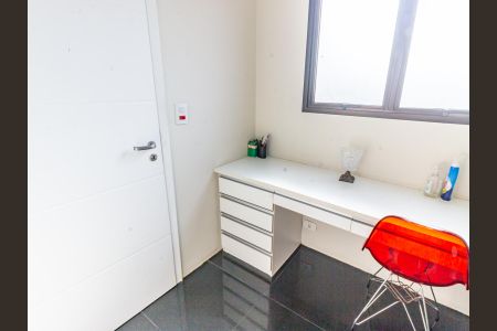 Apartamento à venda com 127m², 3 quartos e 2 vagasQuarto de Serviço