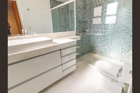 Apartamento à venda com 127m², 3 quartos e 2 vagasBanheiro da Suíte