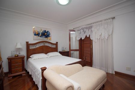 Casa à venda com 400m², 4 quartos e 8 vagasQuarto 4