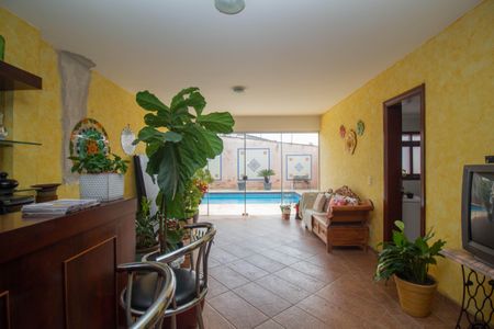 Casa à venda com 400m², 4 quartos e 8 vagasÁrea Gourmet