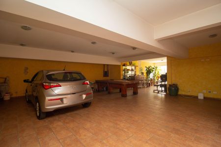 Casa à venda com 400m², 4 quartos e 8 vagasGaragem