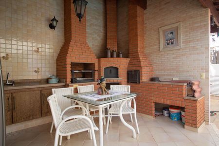 Casa à venda com 400m², 4 quartos e 8 vagasÁrea Gourmet