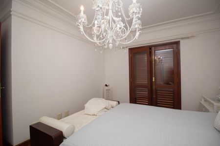 Casa à venda com 400m², 4 quartos e 8 vagasQuarto 3