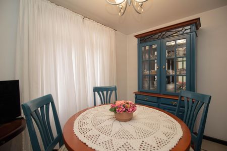 Casa à venda com 400m², 4 quartos e 8 vagasCopa