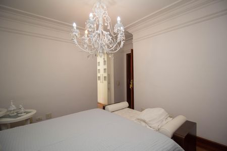 Casa à venda com 400m², 4 quartos e 8 vagasQuarto 3