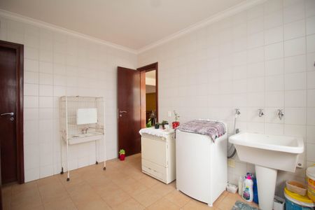 Casa à venda com 400m², 4 quartos e 8 vagasÁrea de Serviço