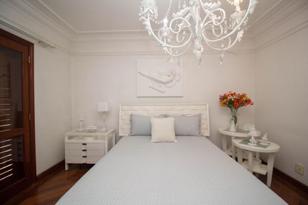 Casa à venda com 400m², 4 quartos e 8 vagasQuarto 3