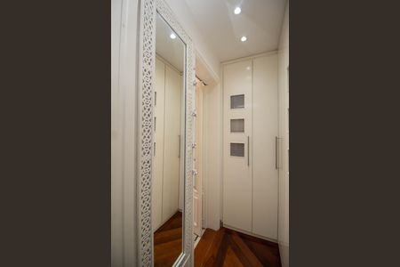 Casa à venda com 400m², 4 quartos e 8 vagasCloset - Quarto 3