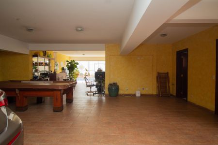 Casa à venda com 400m², 4 quartos e 8 vagasGaragem