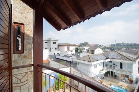 Casa à venda com 400m², 4 quartos e 8 vagasVaranda - Quarto 3