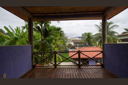 Casa de condomínio à venda com 350m², 4 quartos e 3 vagasVaranda da Suíte 1