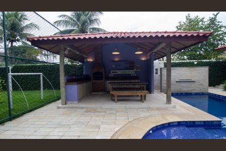 Casa de condomínio à venda com 350m², 4 quartos e 3 vagasQuintal