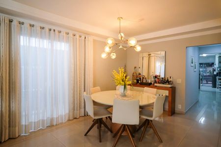 Casa à venda com 360m², 3 quartos e sem vagaSala