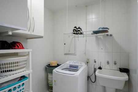 Casa à venda com 360m², 3 quartos e sem vagaÁrea de Serviço