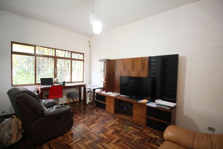 Casa à venda com 137m², 3 quartos e sem vagaSala