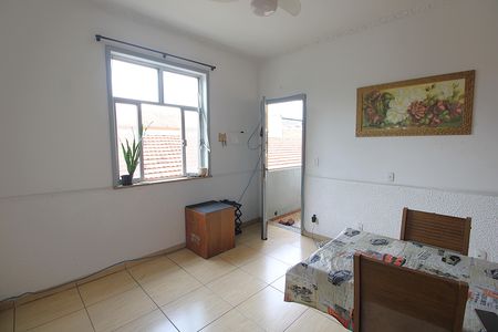 Apartamento à venda com 65m², 2 quartos e sem vagaSala