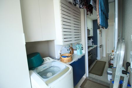 Apartamento à venda com 60m², 2 quartos e 1 vagaÁrea de Serviço