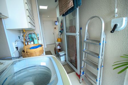 Apartamento à venda com 60m², 2 quartos e 1 vagaÁrea de Serviço