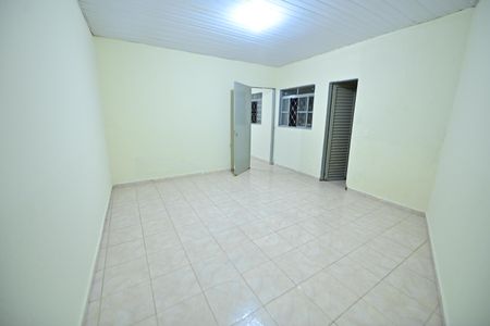 Casa para alugar com 80m², 2 quartos e 2 vagasQuarto 2