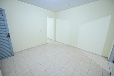 Casa para alugar com 80m², 2 quartos e 2 vagasQuarto