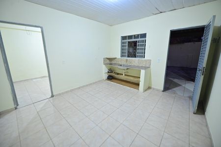 Casa para alugar com 80m², 2 quartos e 2 vagasCozinha