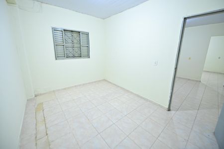 Casa para alugar com 80m², 2 quartos e 2 vagasQuarto