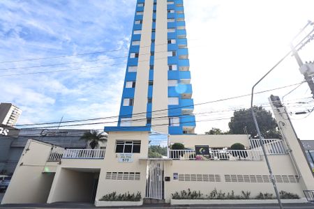 Apartamento para alugar com 54m², 1 quarto e 1 vagaFachada + plaquinha