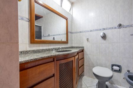 Apartamento à venda com 110m², 3 quartos e 2 vagasBanheiro do Quarto 1