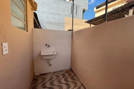 Casa para alugar com 40m², 1 quarto e sem vagaÁrea de Serviço