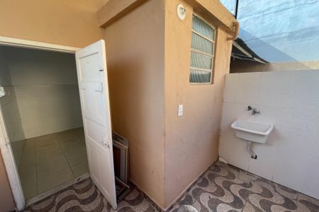 Casa para alugar com 40m², 1 quarto e sem vagaÁrea de Serviço