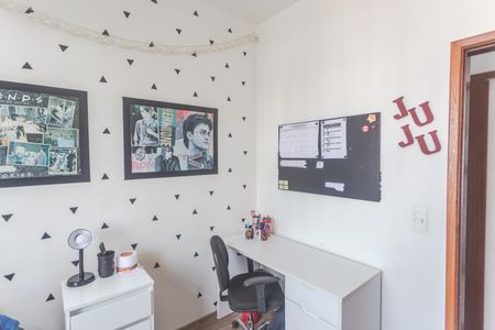 Apartamento à venda com 75m², 3 quartos e 2 vagasQuarto 3