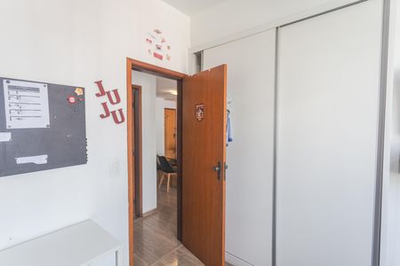 Apartamento à venda com 75m², 3 quartos e 2 vagasQuarto 3