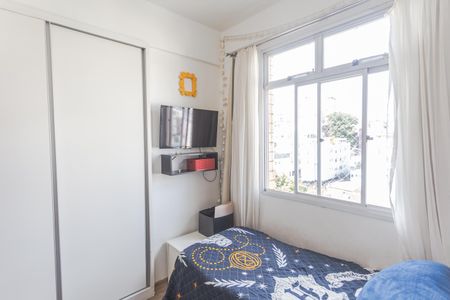 Apartamento à venda com 75m², 3 quartos e 2 vagasQuarto 3