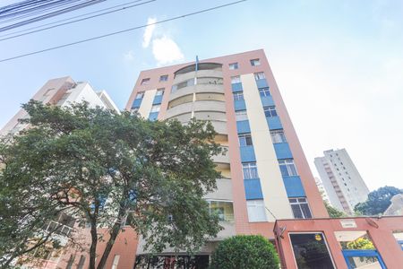 Apartamento à venda com 75m², 3 quartos e 2 vagasFachada
