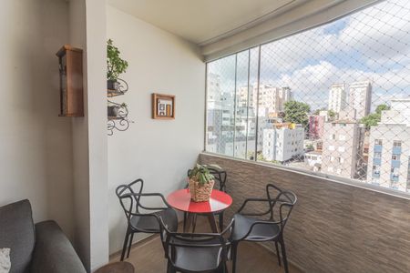Apartamento à venda com 75m², 3 quartos e 2 vagasVaranda da Sala