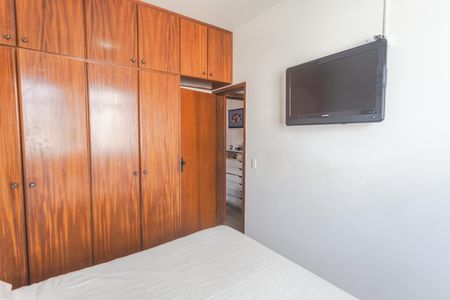 Apartamento à venda com 75m², 3 quartos e 2 vagasQuarto 1
