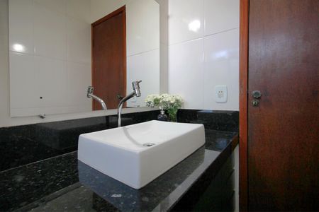 Apartamento à venda com 180m², 4 quartos e 2 vagasBanheiro