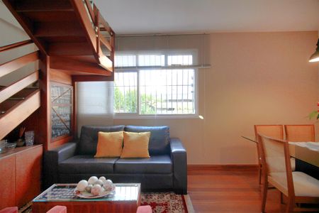 Apartamento à venda com 180m², 4 quartos e 2 vagasSala