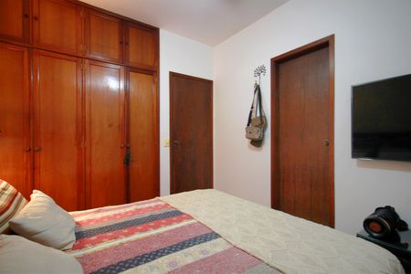 Apartamento à venda com 180m², 4 quartos e 2 vagasSuíte 2